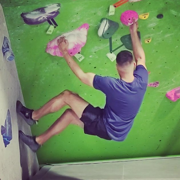 INTRO TO CLIMBING Bigfoot Climbing Gym